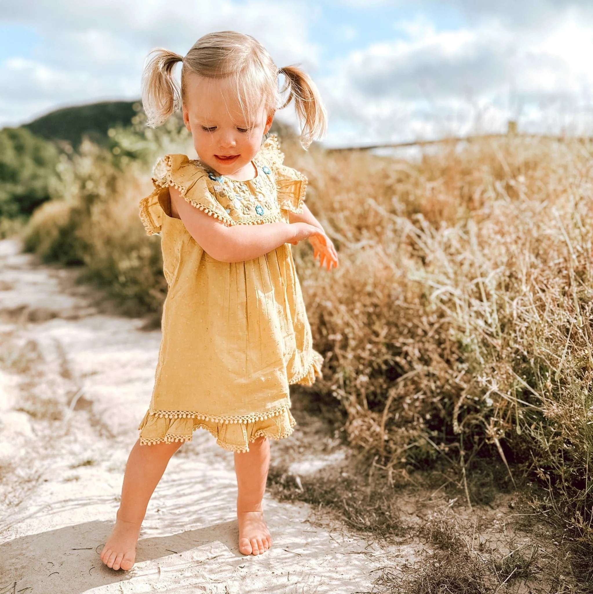 arya mini dress in mustard - Image 2