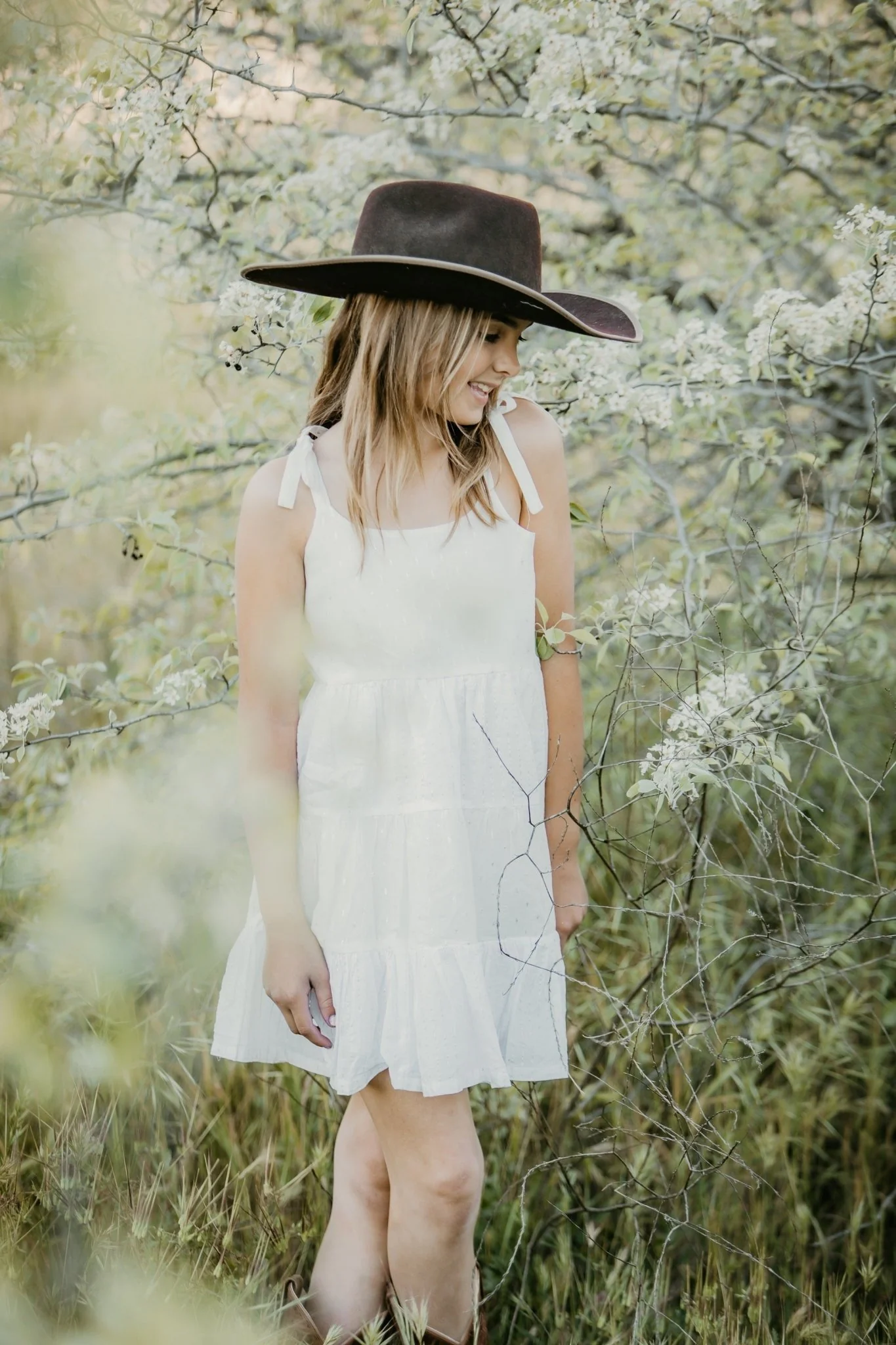 Bella White Sparkle Dress - Image 5