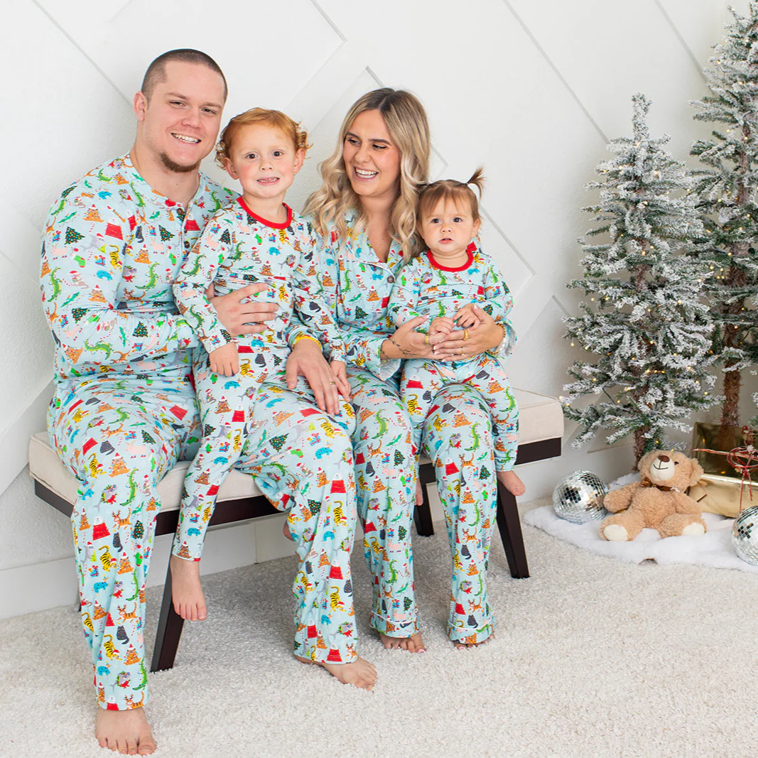 Crackling Christmas Women's Pajama Set - Image 4