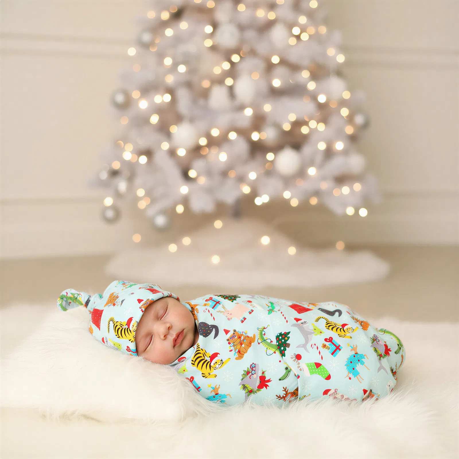 Crackling Christmas Swaddle - Image 3